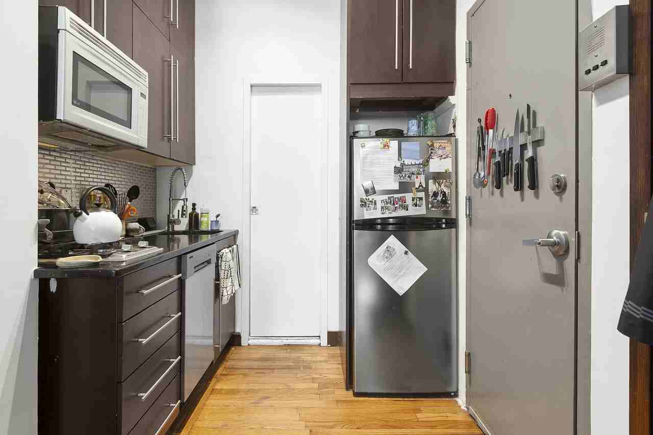 194 Bleecker St #2C - Photo 3 of 6