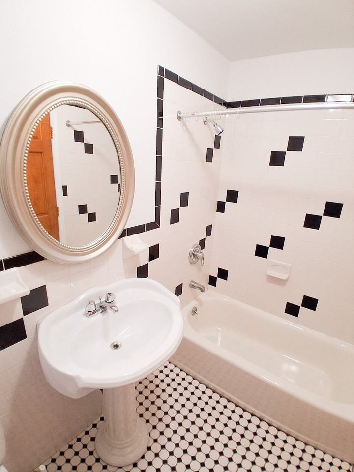 553 17th St #2R - Photo 7 of 7
