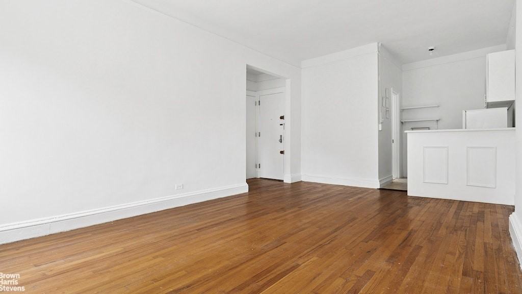 109 E 37th St #5F - Photo 2 of 6