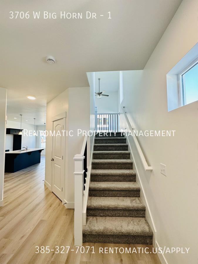 3706 W Big Horn Dr #1 - Photo 4 of 15