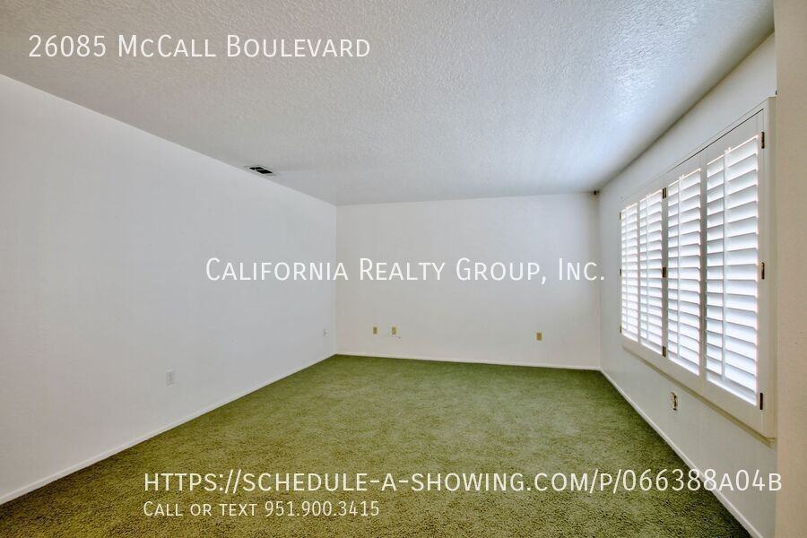 26085 Mccall Blvd - Photo 4 of 21