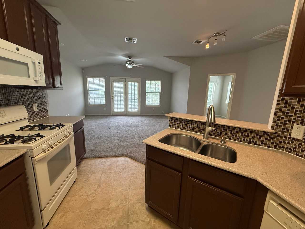 1900 Scofield Ridge Pkwy #1 - Photo 4 of 41