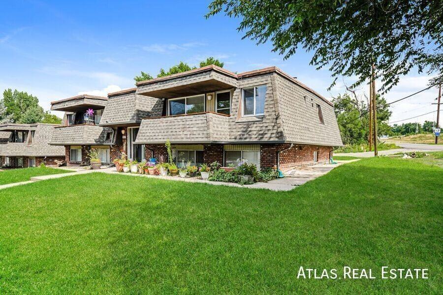 9411 W 65th Ave - Photo 7 of 20