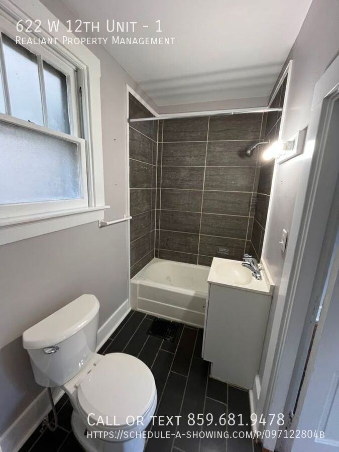 622 W 12th St #1 - Photo 7 of 8