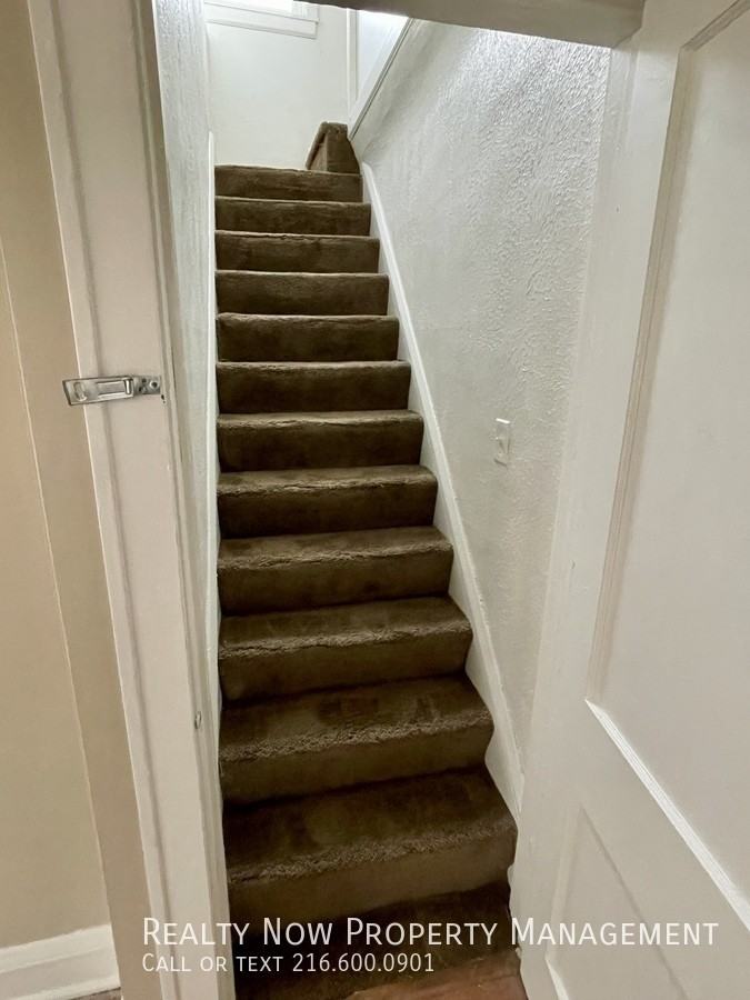 19411 Muskoka Ave - Photo 5 of 17