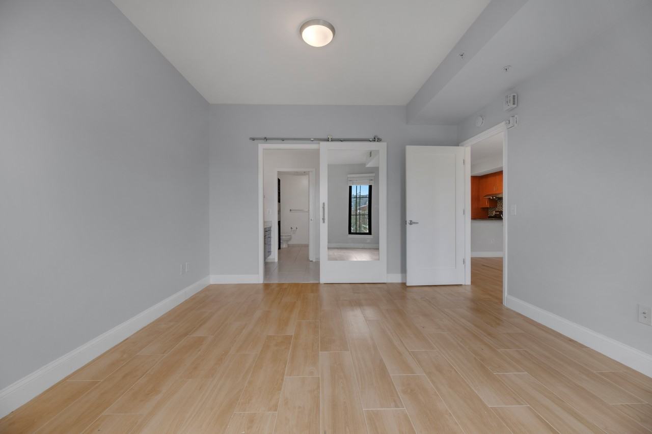 910 M St Nw #312 - Photo 2 of 16