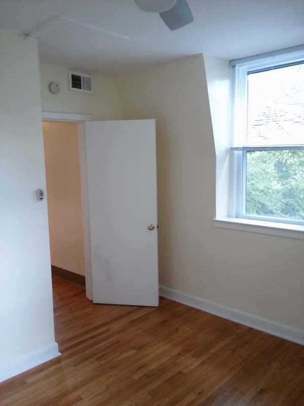 105 9th St Se #302 - Photo 5 of 7