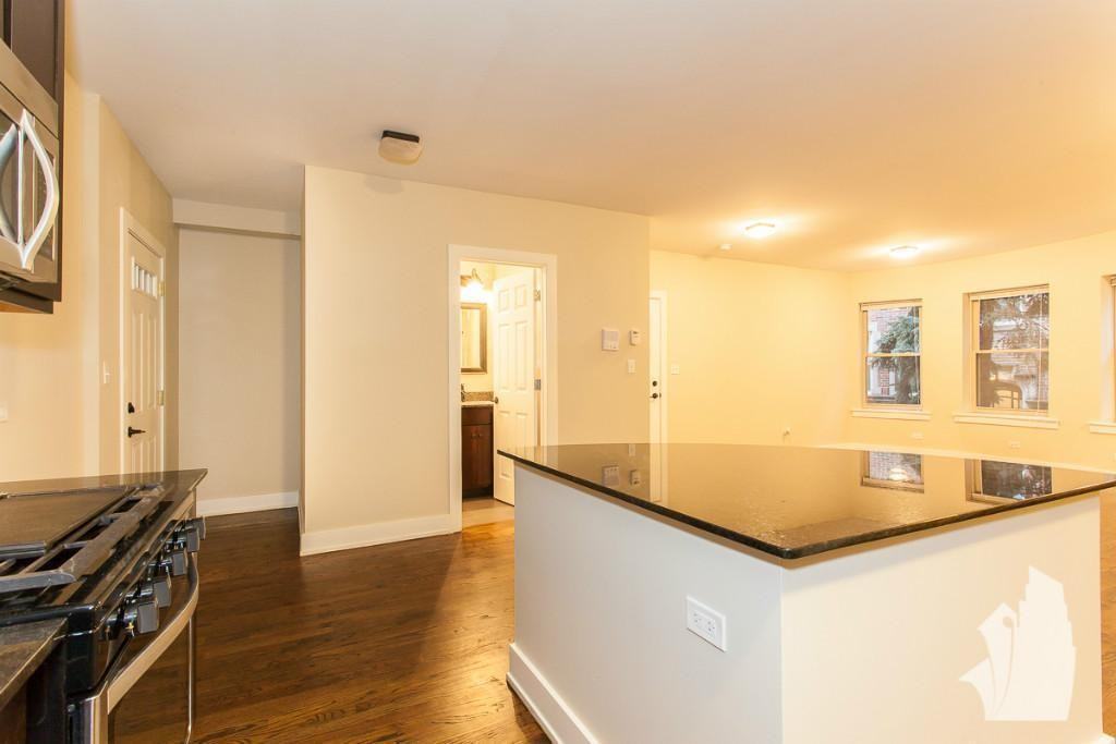 5060 N Winchester Ave #1W - Photo 5 of 8