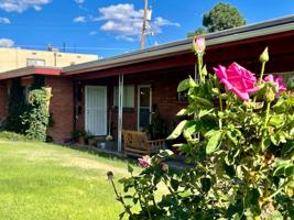 featured image of 1428 Vassar Dr Ne