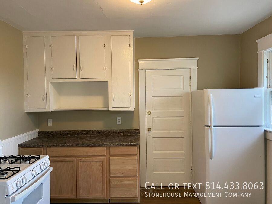 11 1/2 E 29th St #2ndFL - Photo 4 of 9