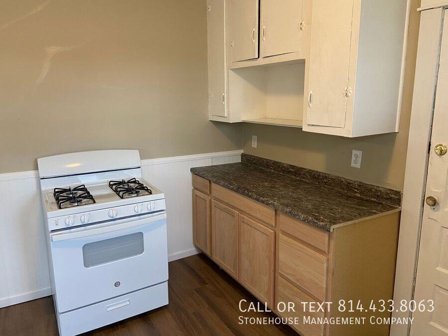 11 1/2 E 29th St #2ndFL - Photo 5 of 9