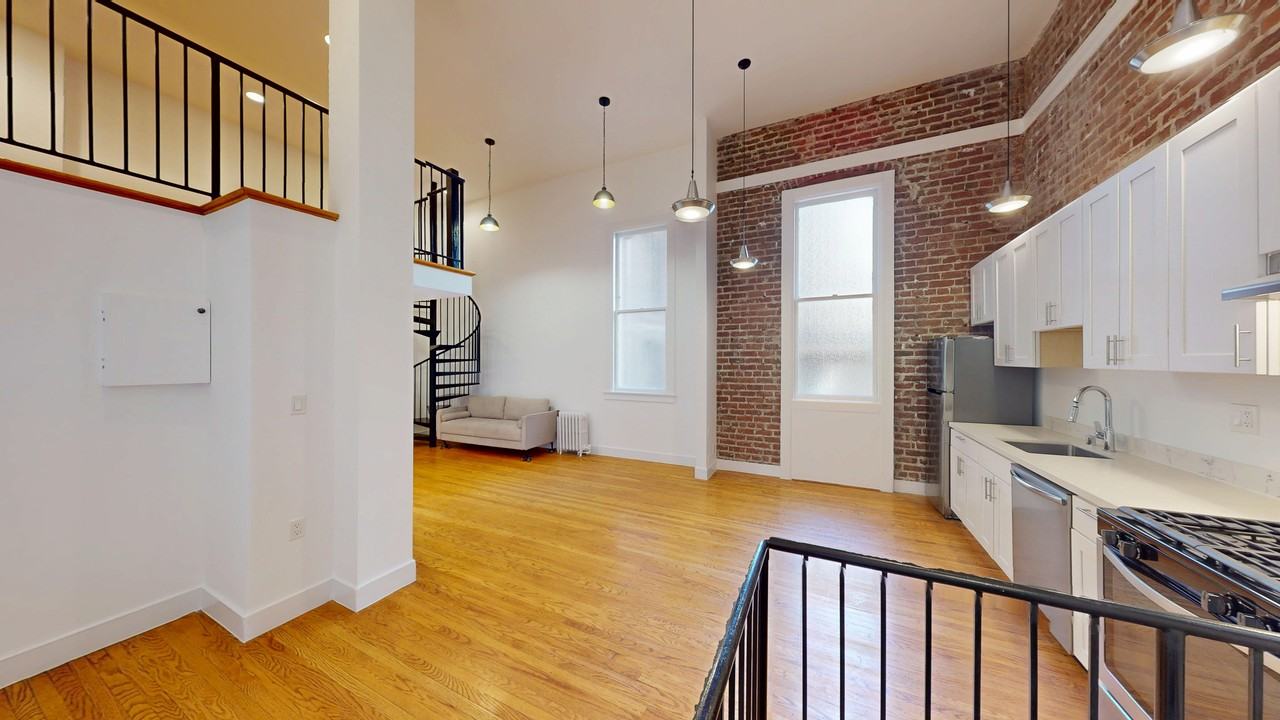 1408 California St #101 - Photo 2 of 14
