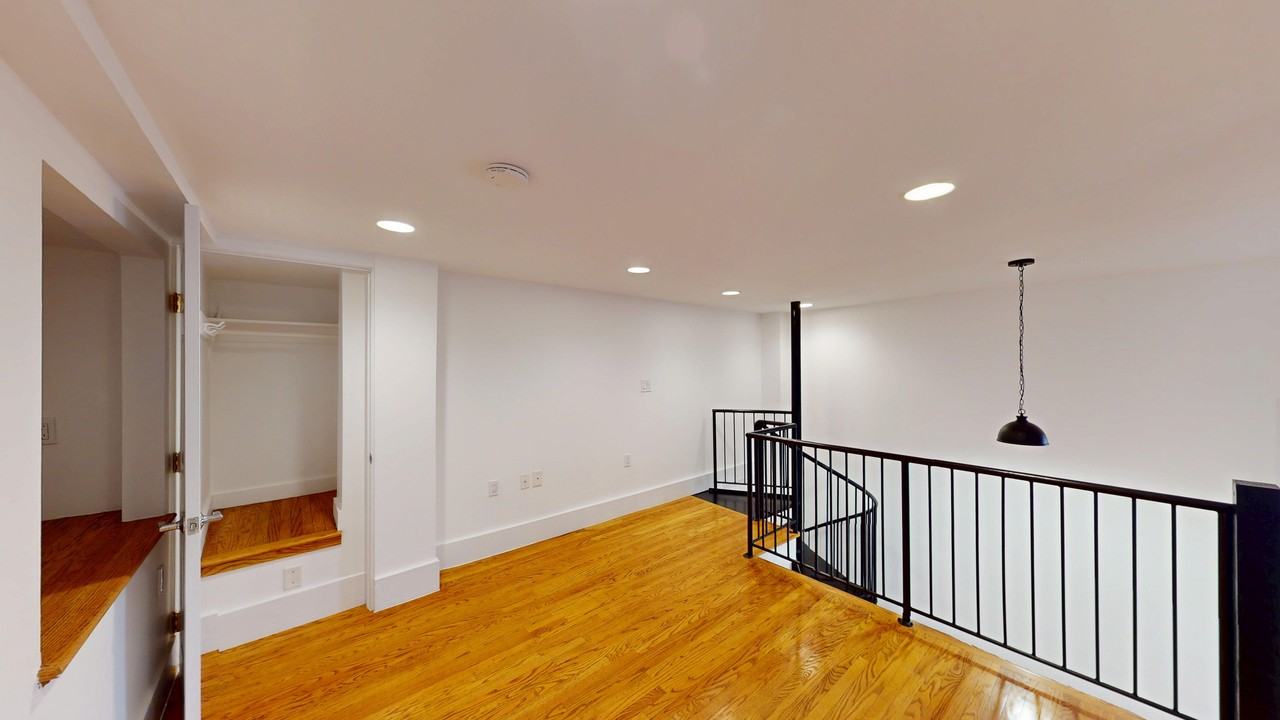 1408 California St #101 - Photo 5 of 14