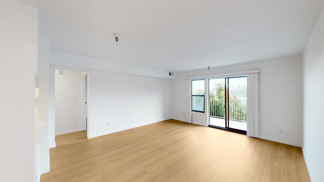2033 Castro St #11A - Photo 7 of 12