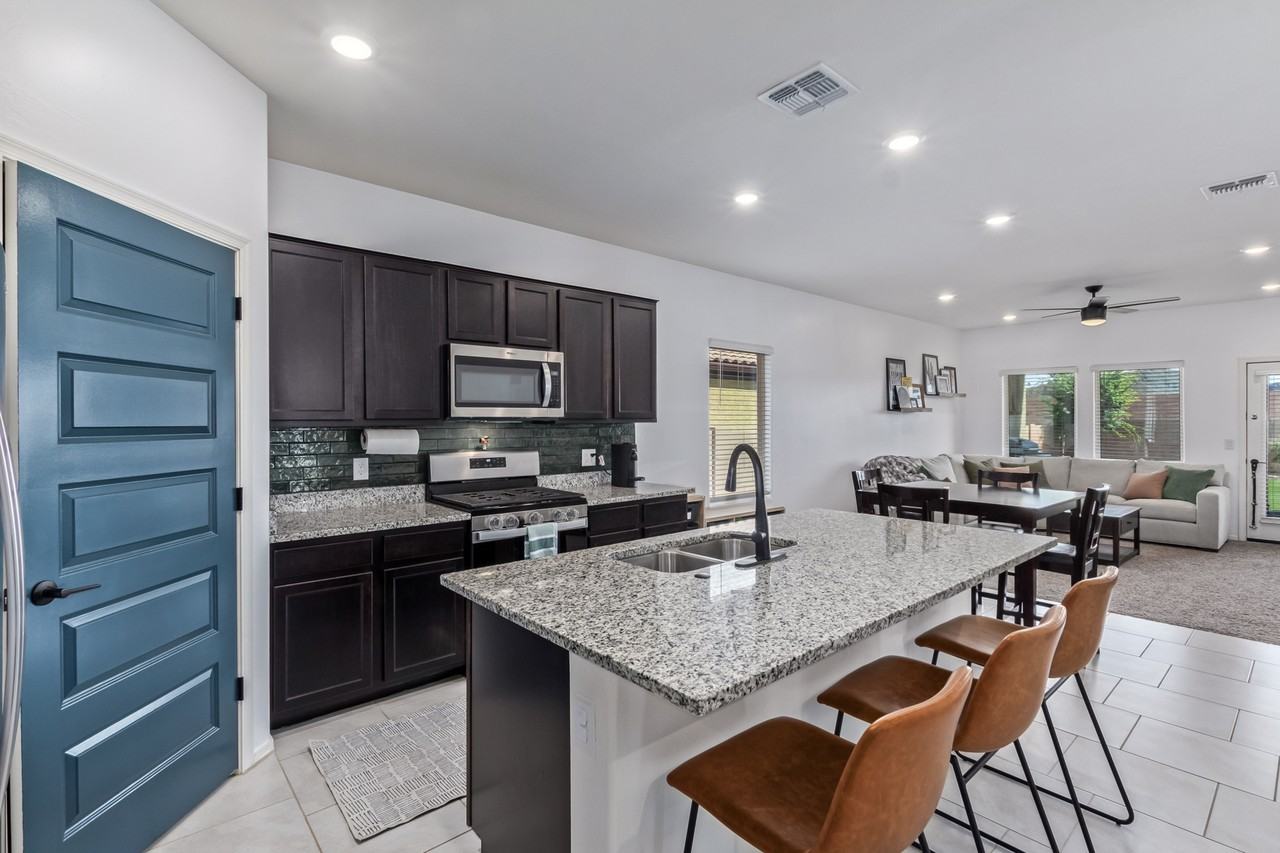 10202 N Crooked Peak Trl #1 - Photo 3 of 14