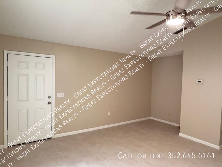 3381 Ne 56th Ave - Photo 3 of 12
