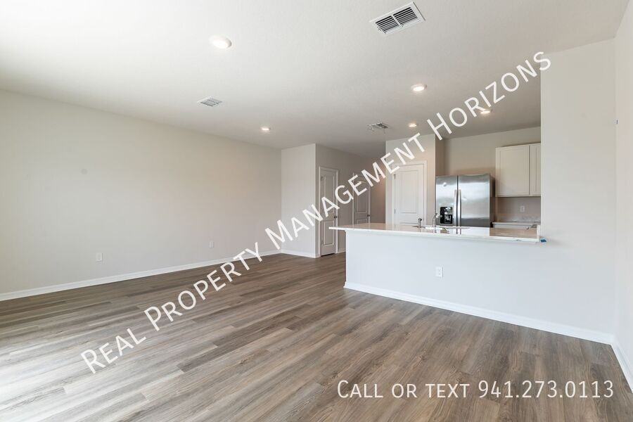 17769 Crescent Moon Loop - Photo 4 of 45