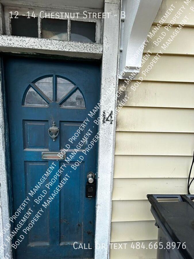 12 -14 Chestnut Street #B - Photo 7 of 12
