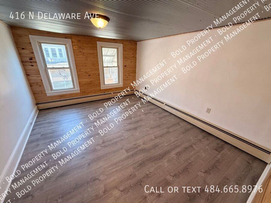 416 N Delaware Ave - Photo 4 of 13