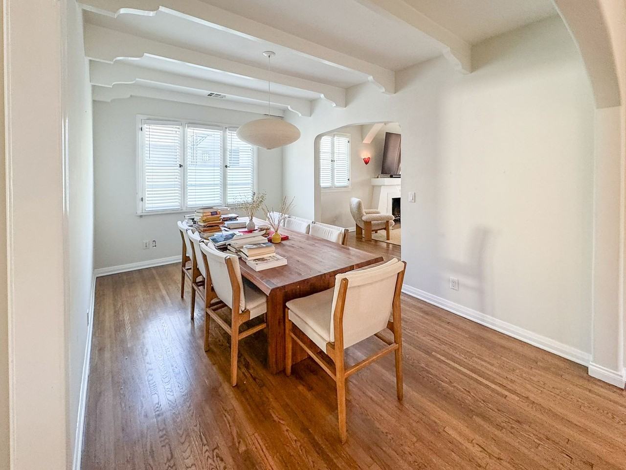 345 Westbourne Dr - Photo 5 of 34