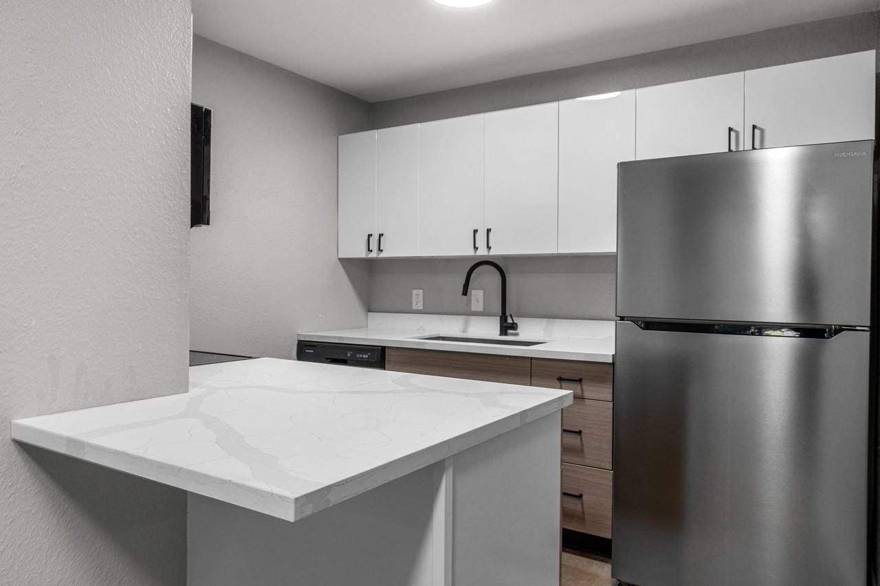 50 Devon Ct #A11 - Photo 5 of 12