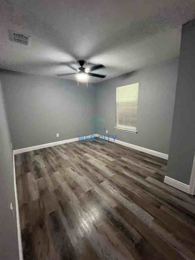 3021 Modree Ave - Photo 4 of 12