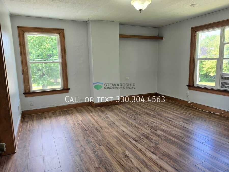 104 6th St Ne #104-1-2 - Photo 5 of 19