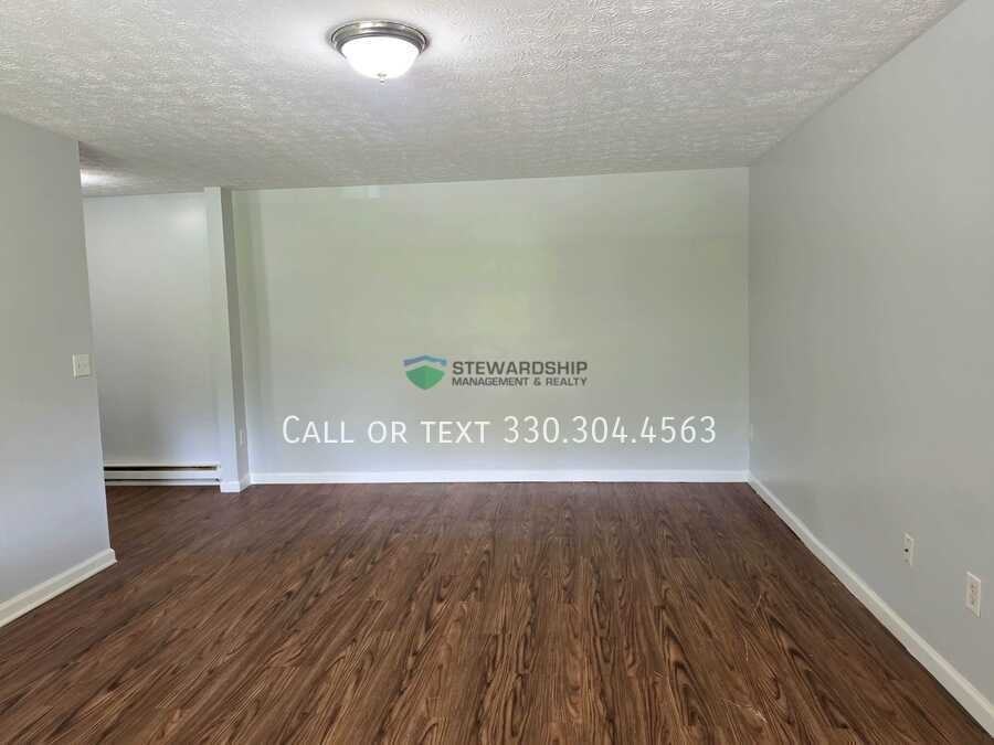 1111 N Elm St #R - Photo 7 of 21
