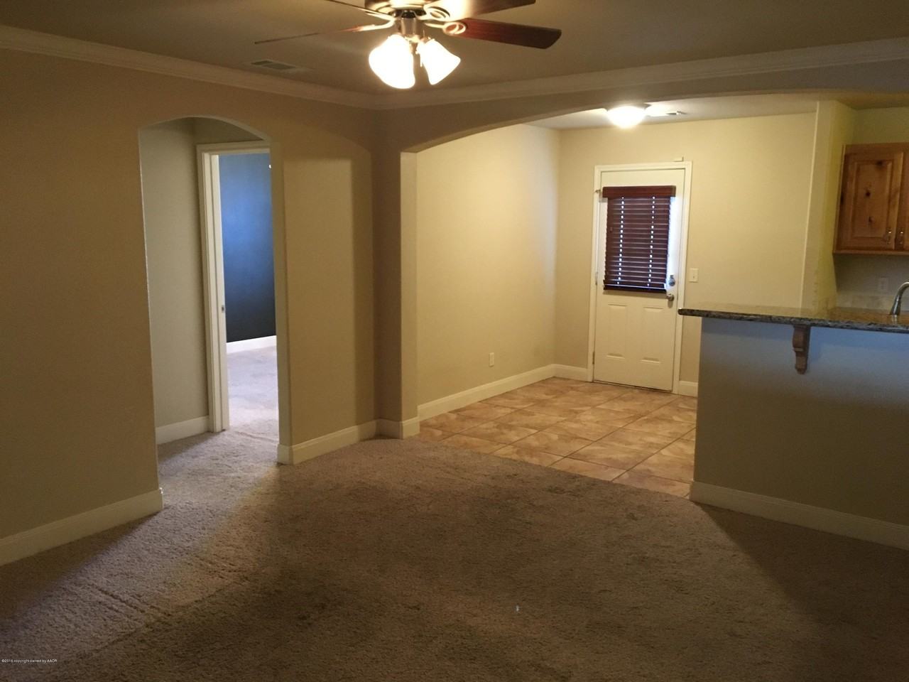 4411 S Roberts St - Photo 2 of 11