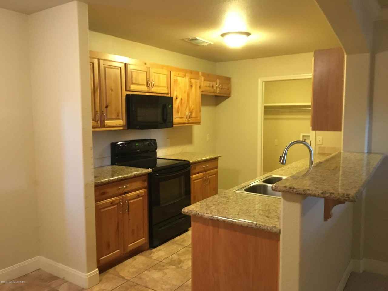 4411 S Roberts St - Photo 4 of 11