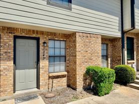 1247 Dallas Dr - Photo 1 of 1