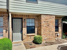 1223 Dallas Dr - Photo 1 of 1