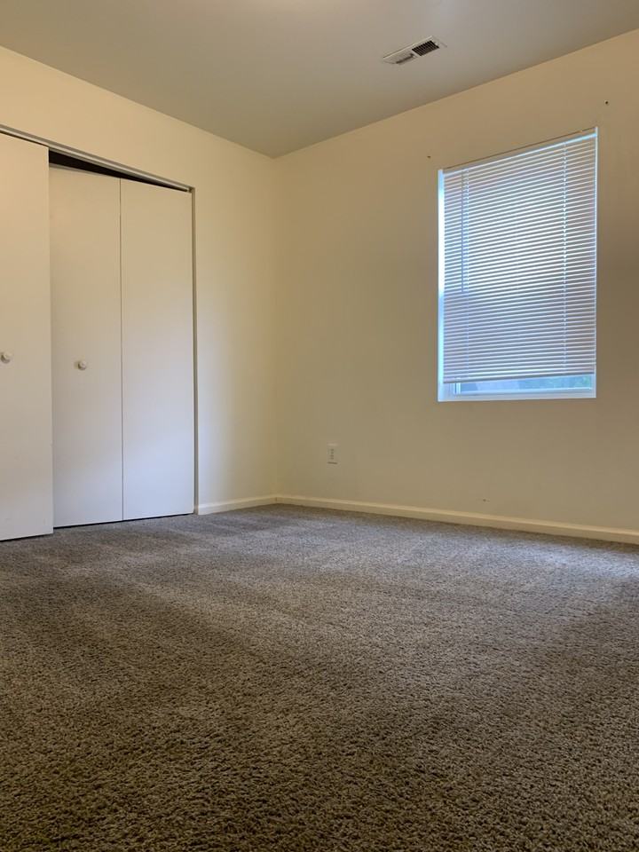 1278 S Hayne St #1 - Photo 6 of 11