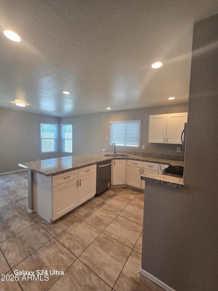 5144 W Boston Way - Photo 6 of 18