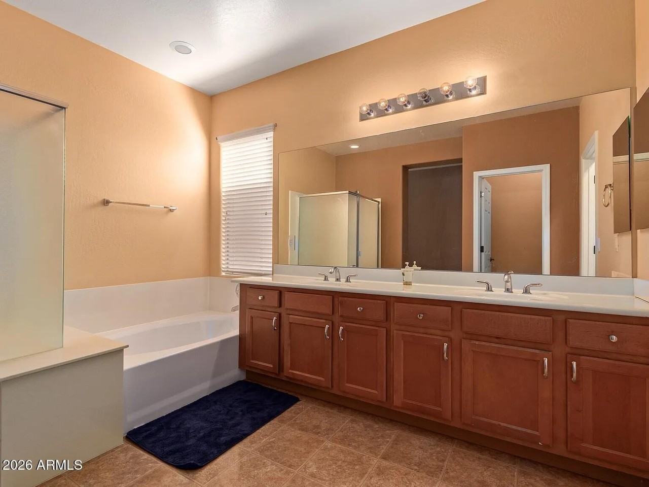 2310 W Spur Dr - Photo 5 of 20