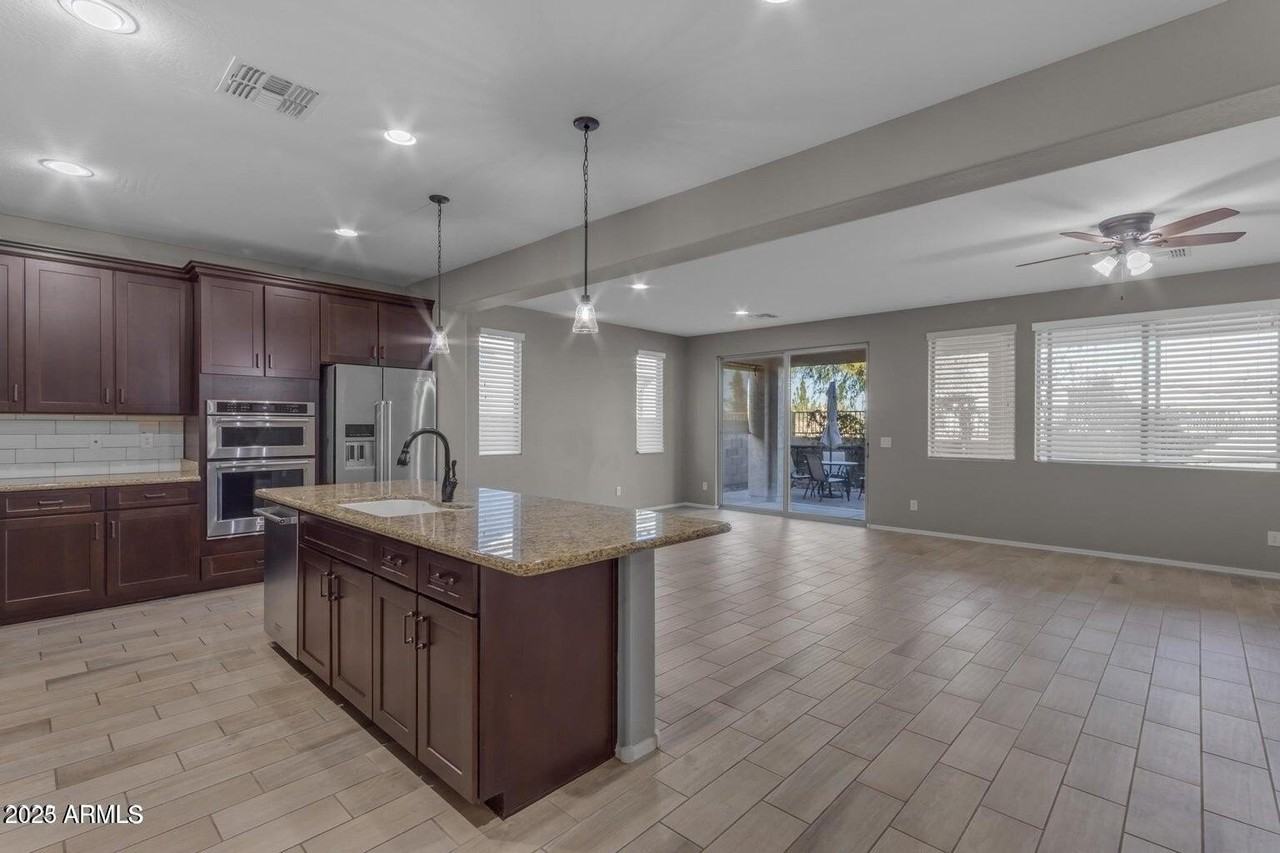 22841 S 225th Pl - Photo 4 of 34
