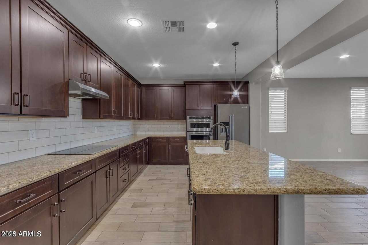 22841 S 225th Pl - Photo 5 of 34