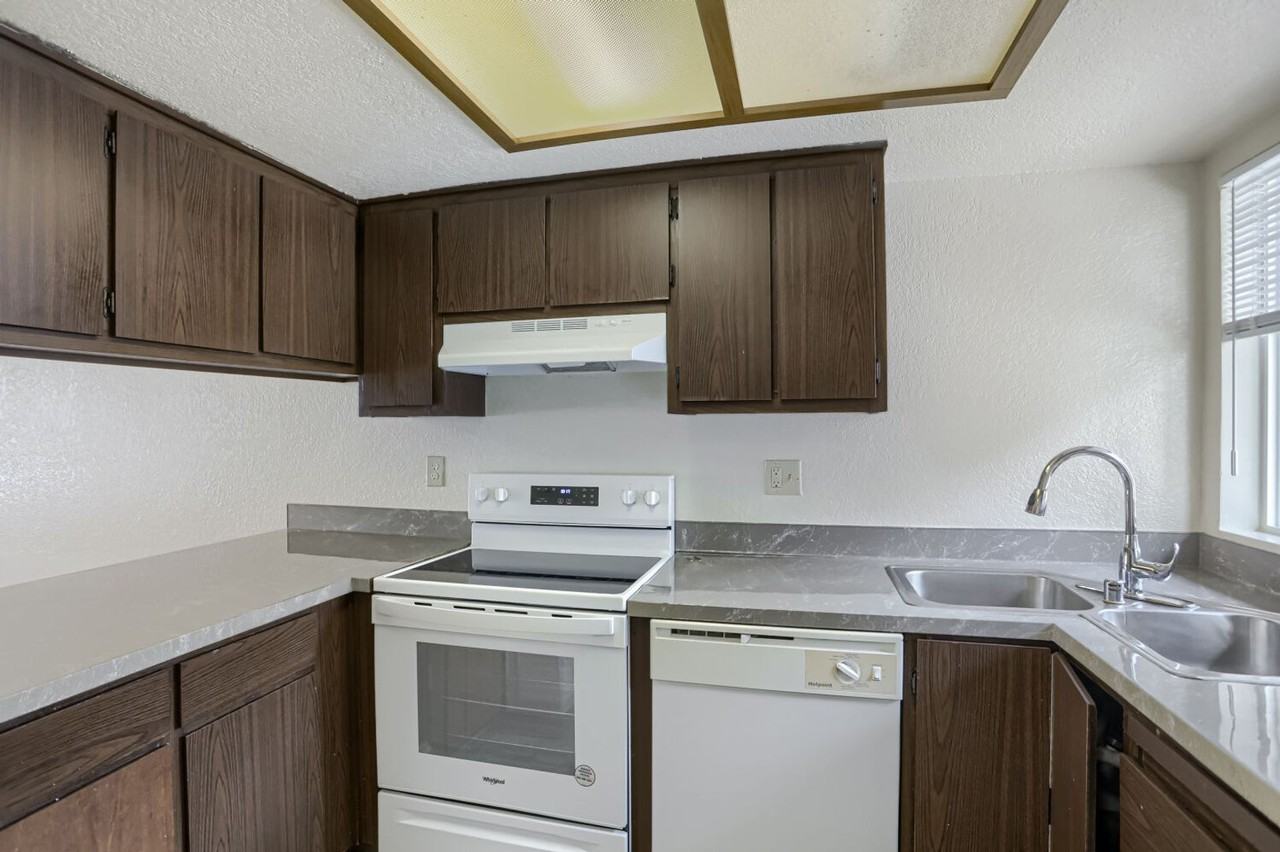 6911 Rainier Dr #3 - Photo 2 of 12