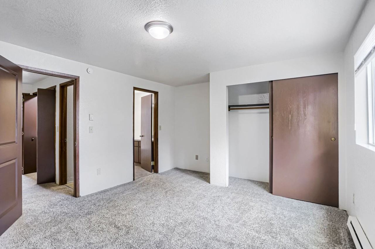 6911 Rainier Dr #3 - Photo 7 of 12
