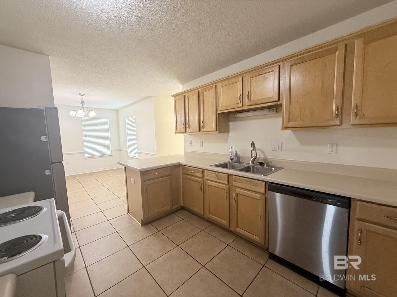 431 Hamilton Blvd - Photo 5 of 13