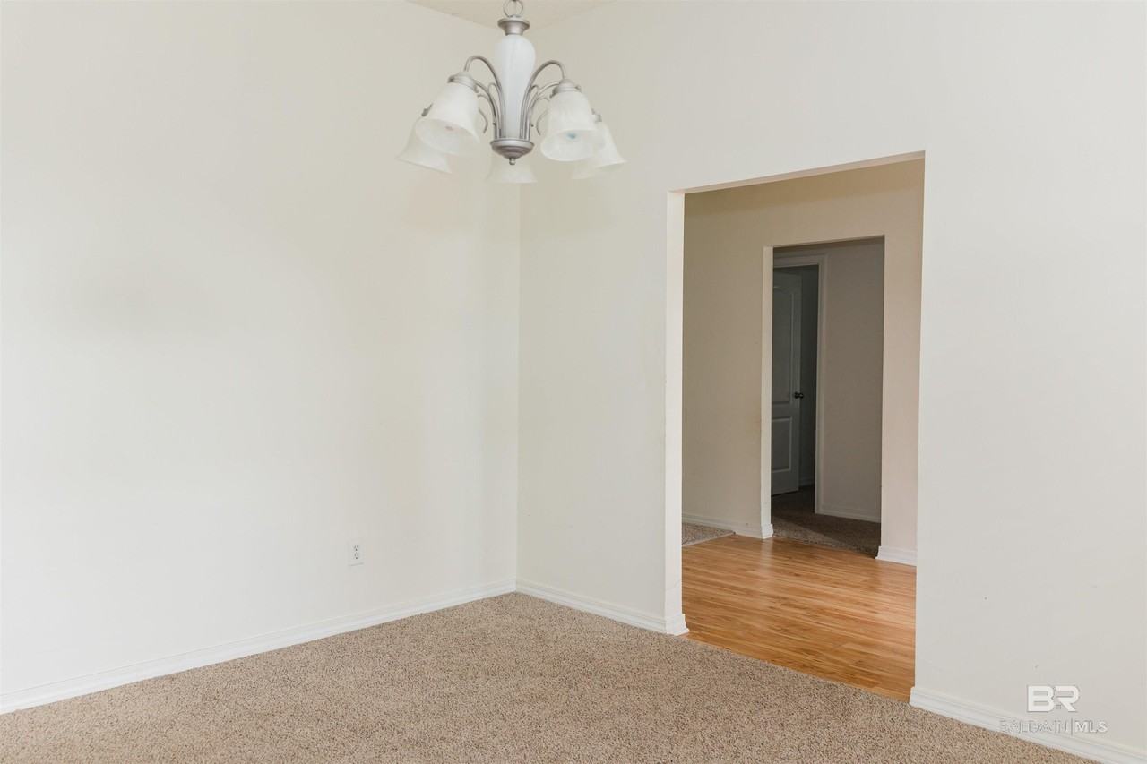 25759 Keldon Ct - Photo 5 of 31