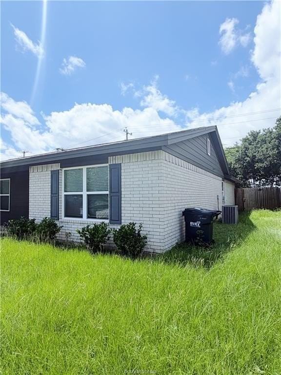 1207 Airline Dr - Photo 3 of 6
