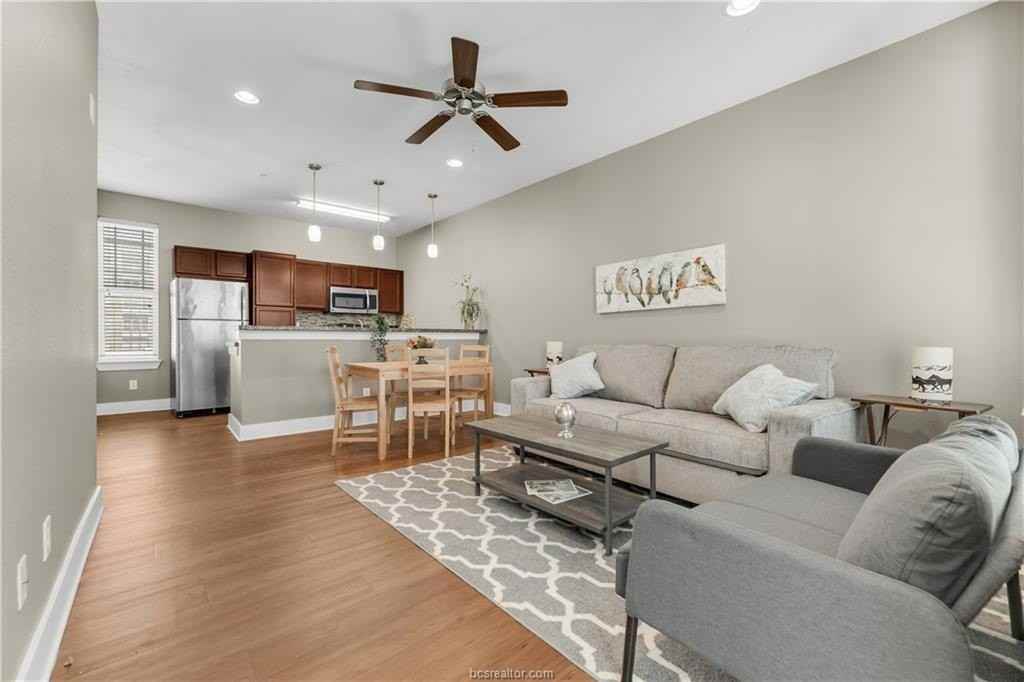 424 Tauber St #317 - Photo 6 of 24