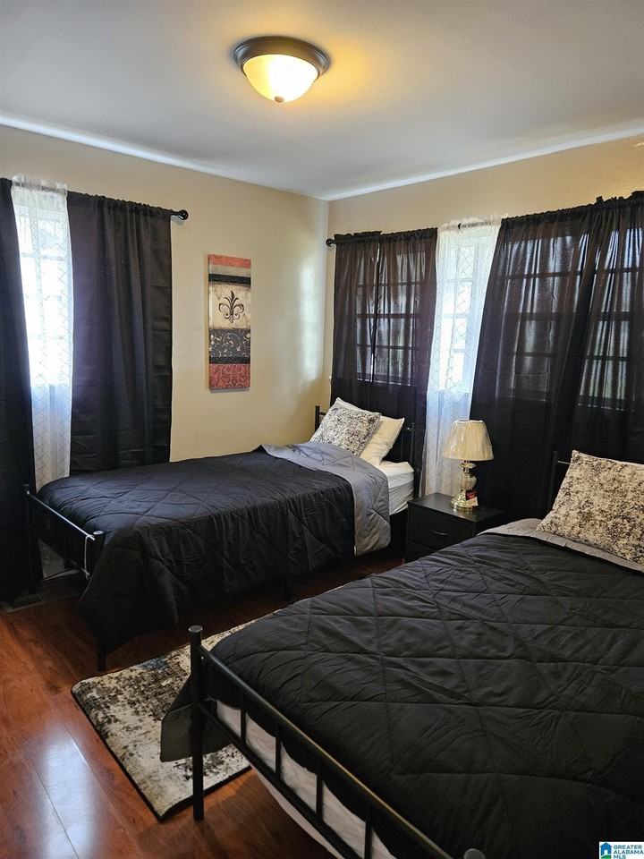 128 Thomas Cir - Photo 5 of 9