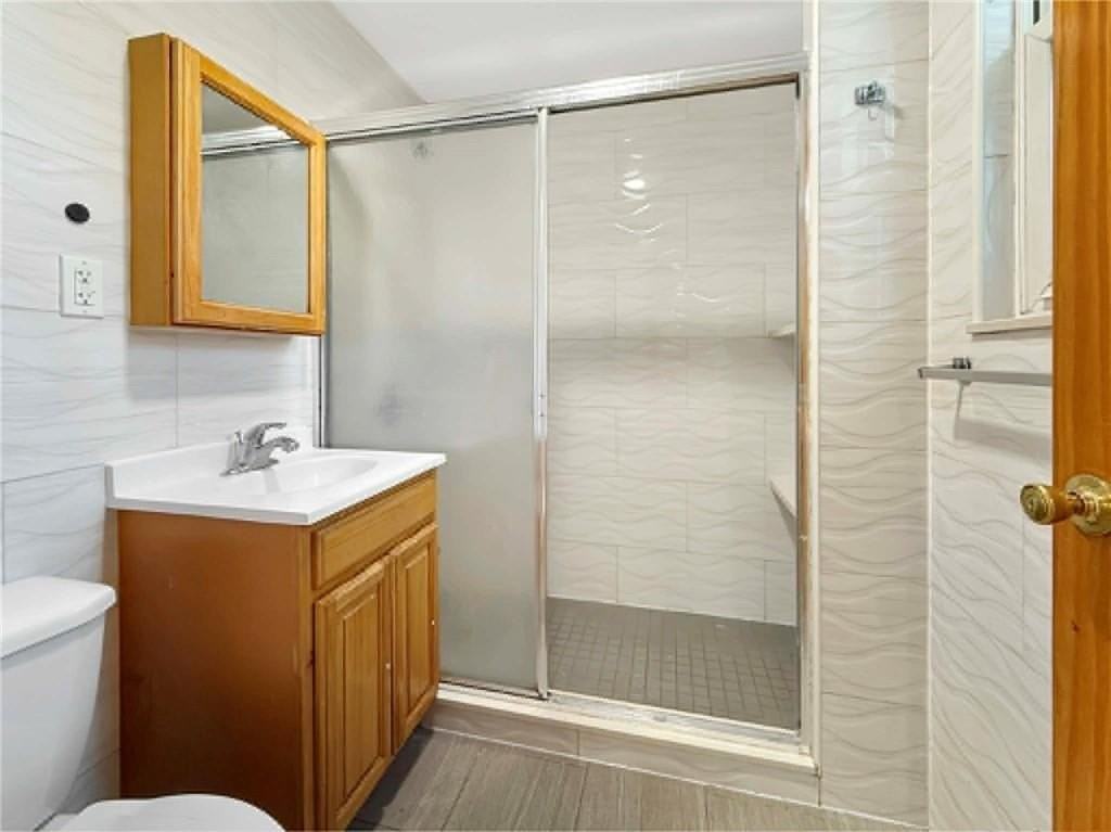 2532 E 26th St #1 - Photo 7 of 11