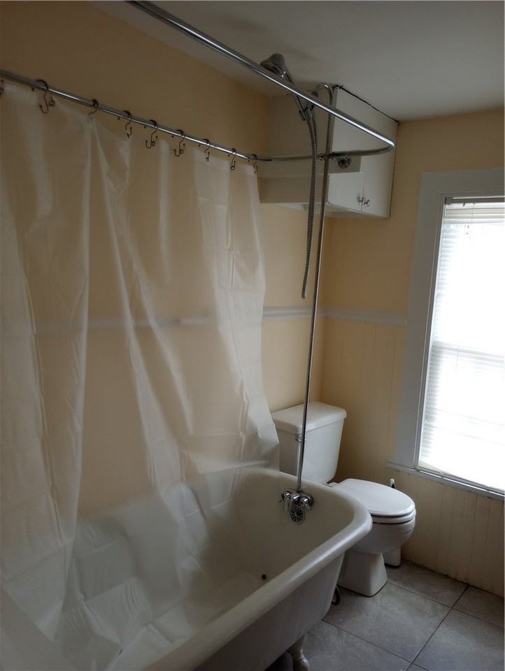 120 W 6th St #201 - Photo 6 of 16