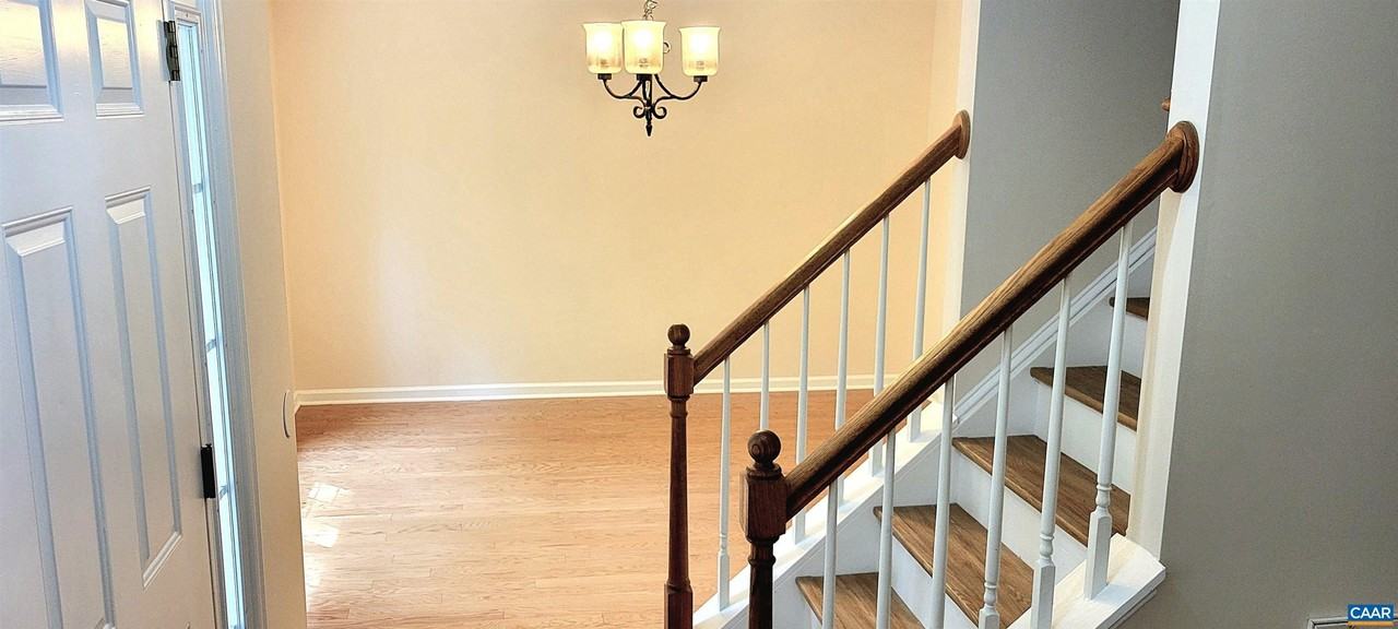 21 Stonewall Rd - Photo 2 of 48