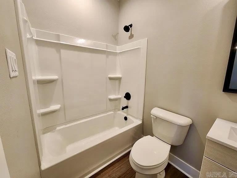 2312 Lavern St #2 - Photo 3 of 5