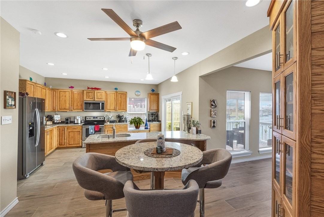13545 Royal Fifth Ct - Photo 4 of 39
