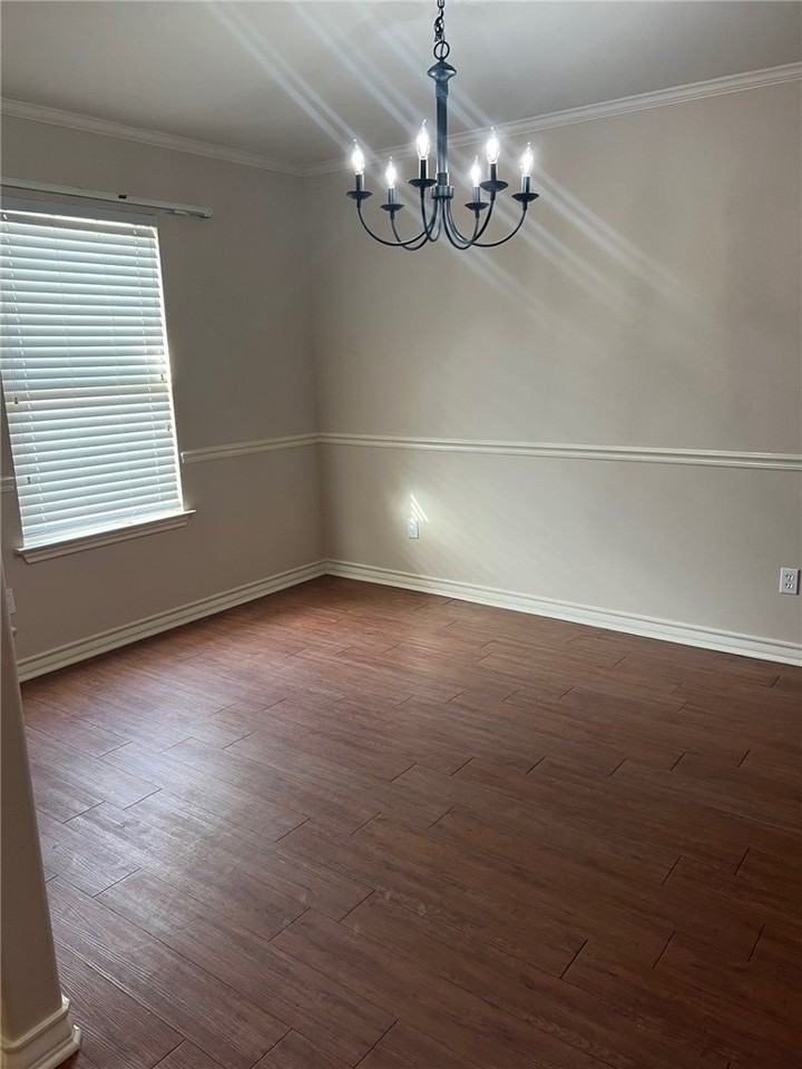 6133 Maximus Dr - Photo 7 of 9